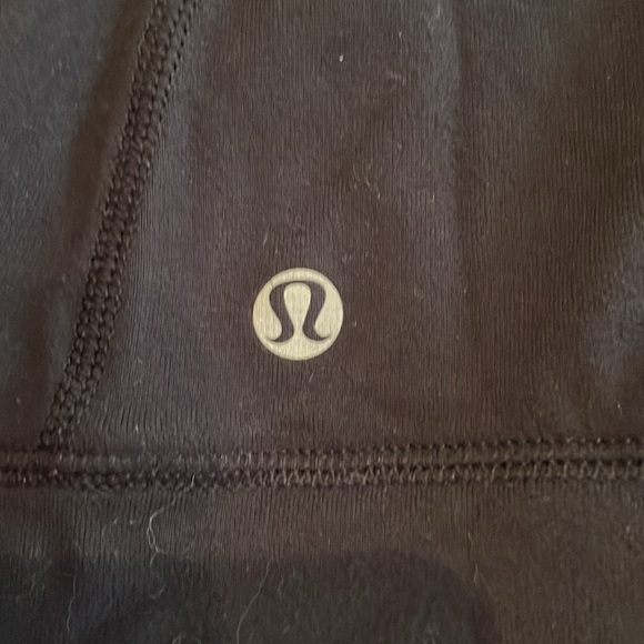 Lululemon Super Soft Running Top with Lace - Picture 3 of 10